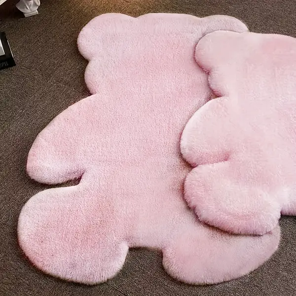 Cozy Pink Bear-Shaped Faux Rabbit Fur Rug, 17.7